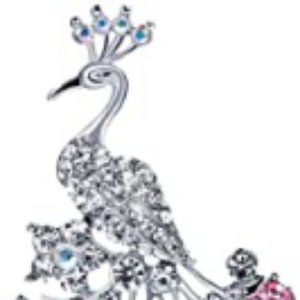 ✨ Silver Peacock pin